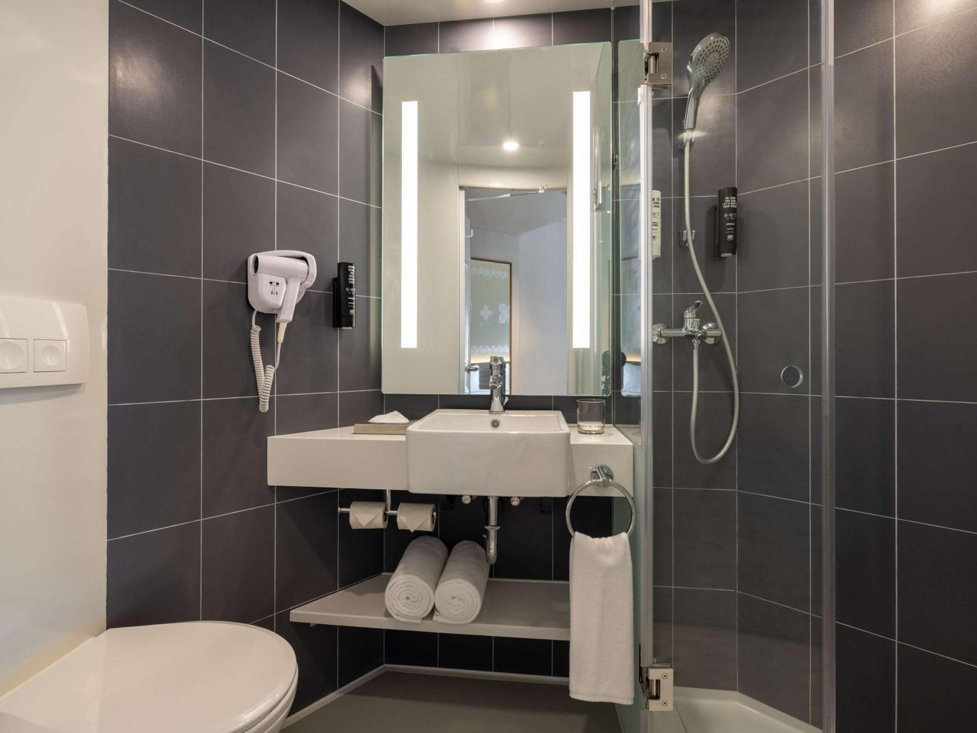 Ibis Thane - An Accor Brand Eksteriør billede